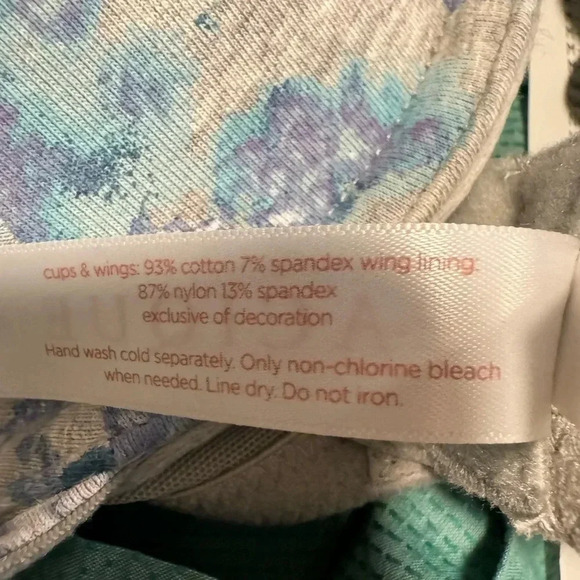 Cacique Women’s Boost Plunge NWT‎ Bra Size 38C Gray with Floral Print Padded Cup - Picture 7 of 7